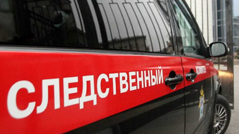 Отомстил, теперь пойдет под суд: кузбассовец на микроавтобусе наехал на соседей