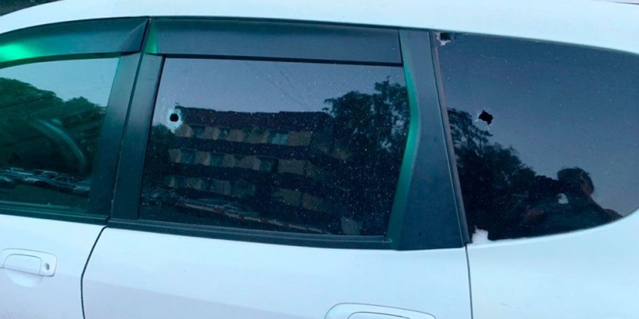 В Кузбассе на трассе неизвестные на BMW Х6 обстреляли автомобиль