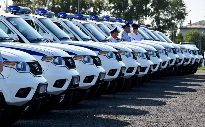 Полицейские Кузбасса получили новые служебные автомобили