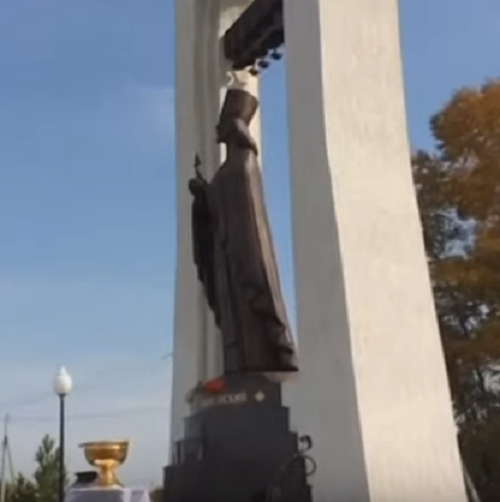 В Прокопьевском районе торжественно открыли памятник святому