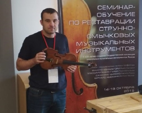Прокопчанин признан одним из лучших реставраторов музыкальных инструментов России