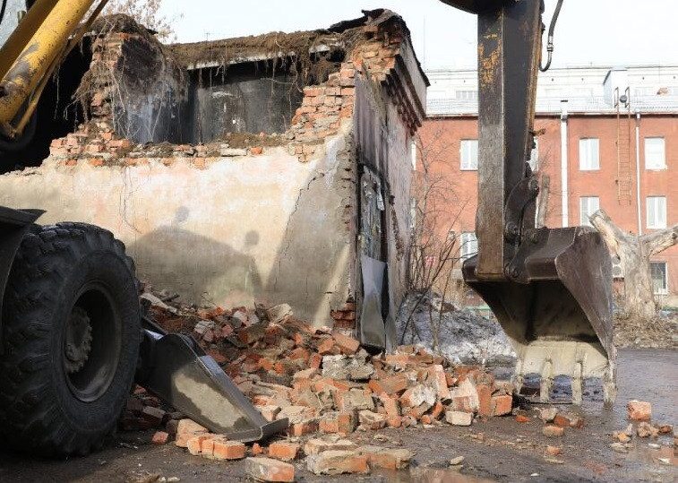 В Кузбассе к празднованию 300-летия образования региона снесут 290 брошенных и недостроенных зданий