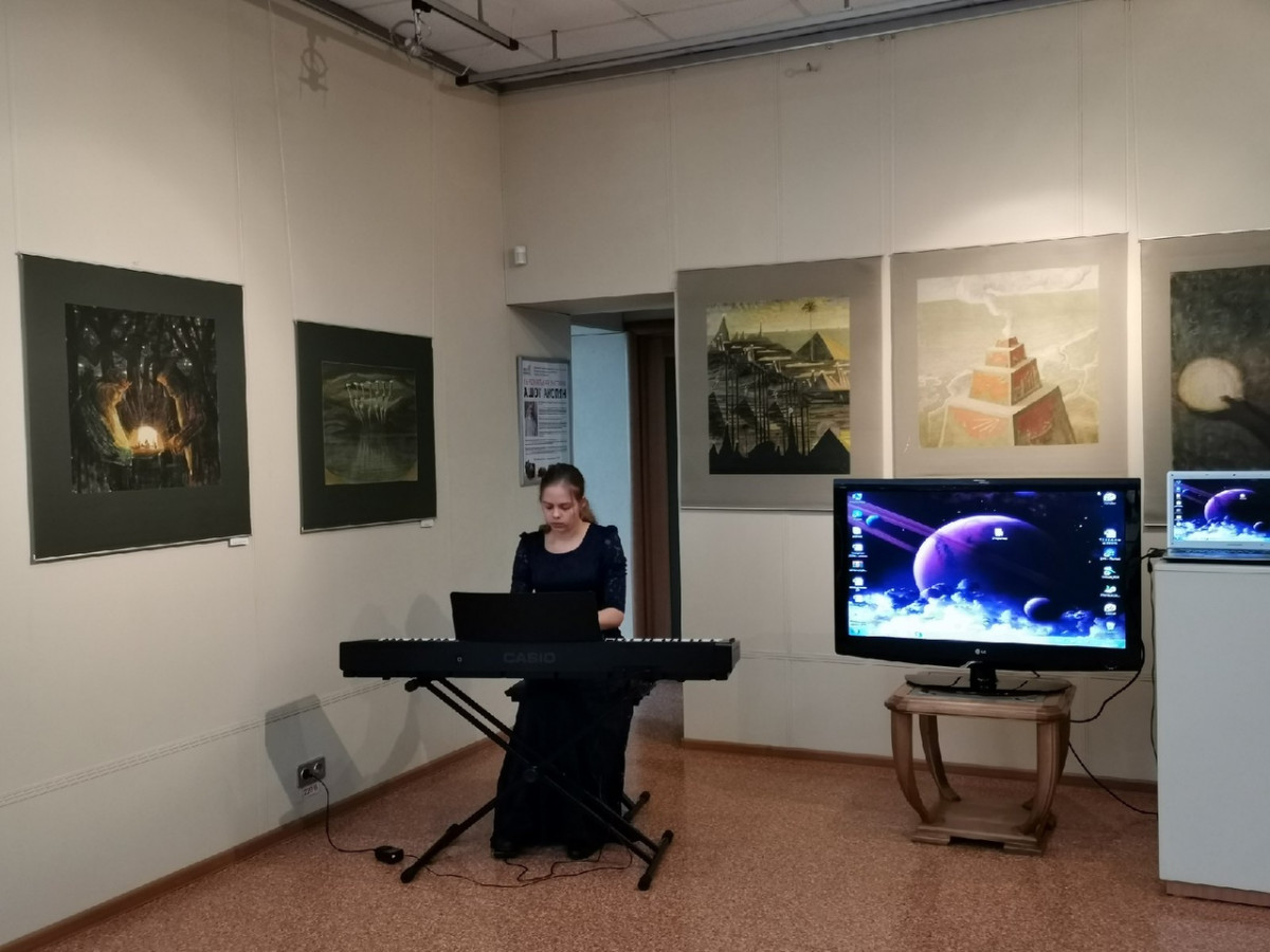 В Прокопьевске открылась выставка работ литовского художника и композитора