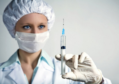 Кузбасс получит более 4 000 доз вакцины от коронавируса: кого привьют первыми