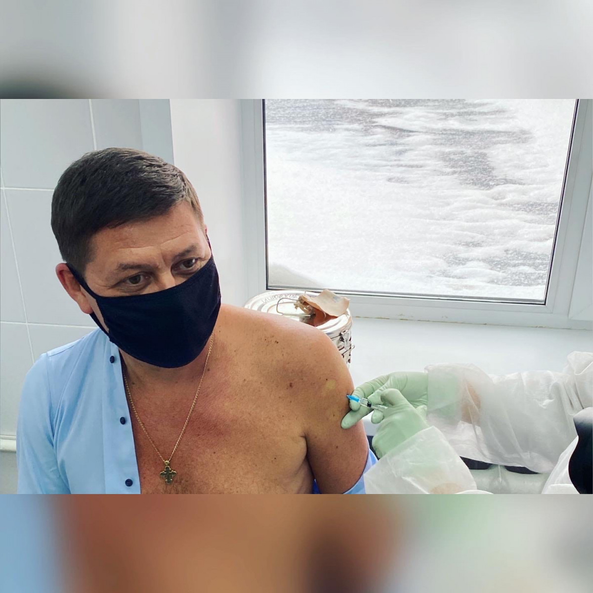 Главе Прокопьевска введен второй компонент вакцины от коронавируса