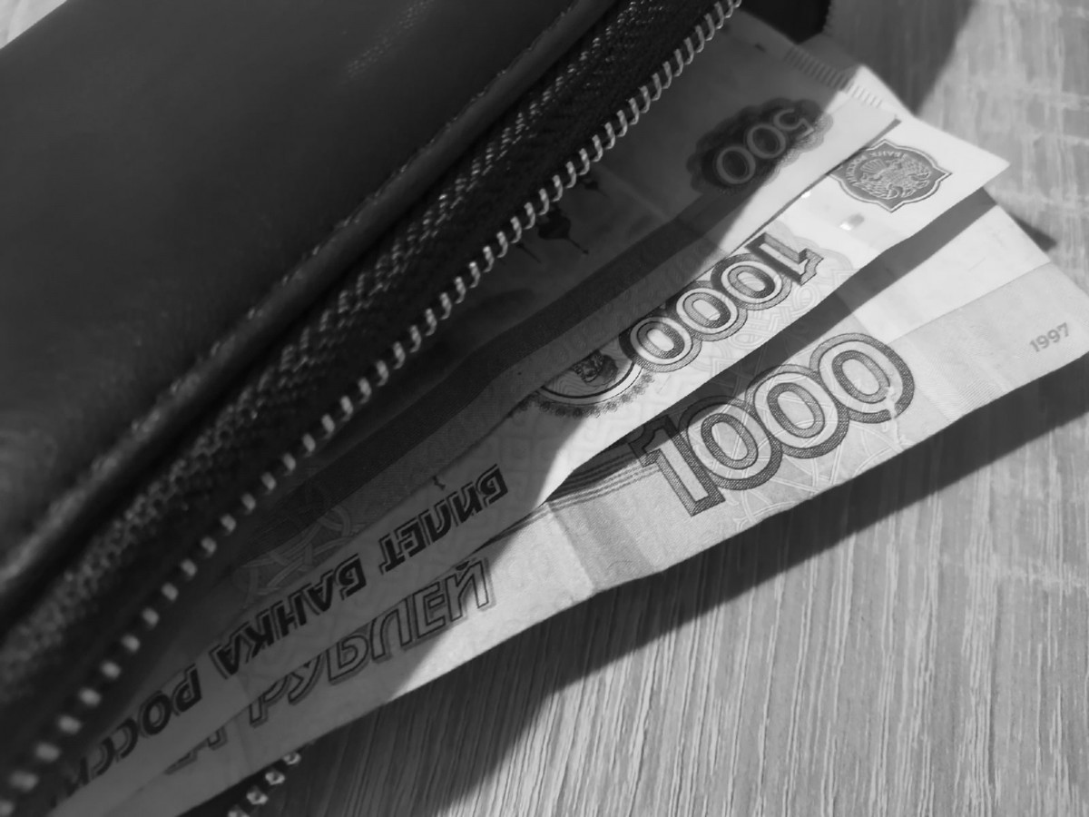 Прокопчанка хотела помешать мошенникам и лишилась 800 тысяч рублей
