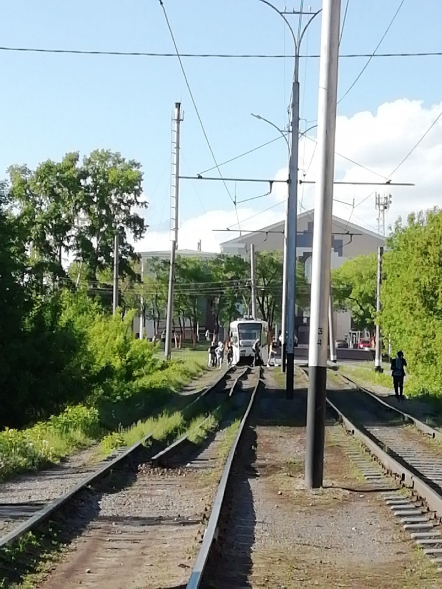 Соцсети: в Прокопьевске трамвай сошел с рельсов