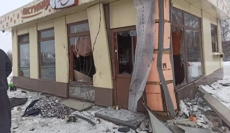 В Прокопьевском районе легковушка протаранила кафе