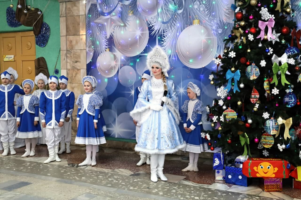 В Прокопьевске состоялся многонациональный новогодний хоровод