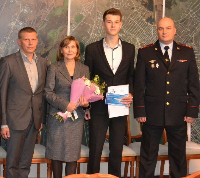 Кузбасского подростка наградят в Москве за героический поступок