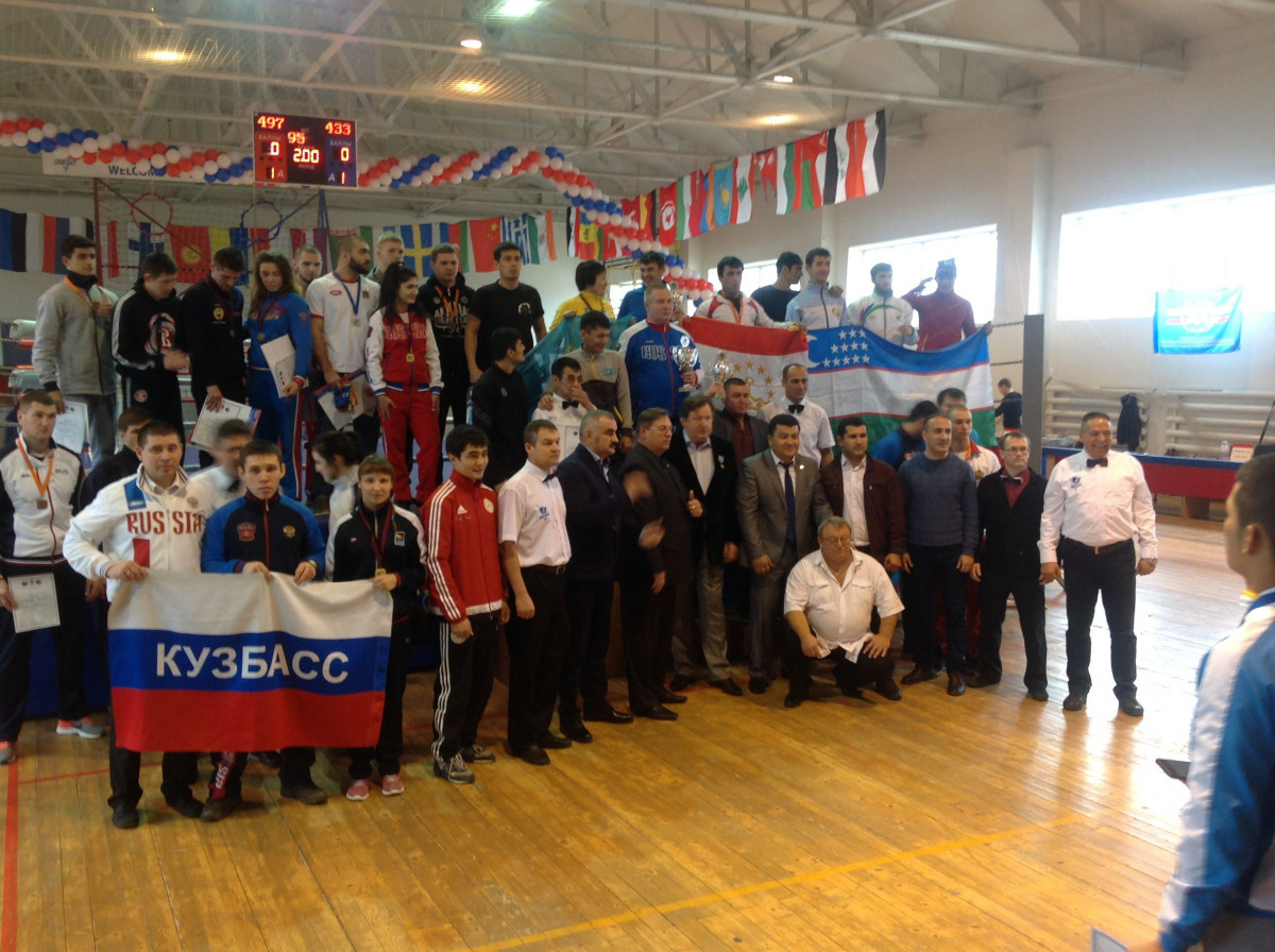 Универсальные бойцы Прокопьевска успешно выступили на Чемпионате мира