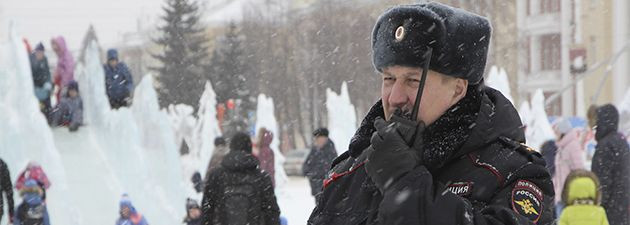 Полицейские Кузбасса предупреждают, кого не пустят на территорию проведения массовых мероприятий в новогоднюю ночь