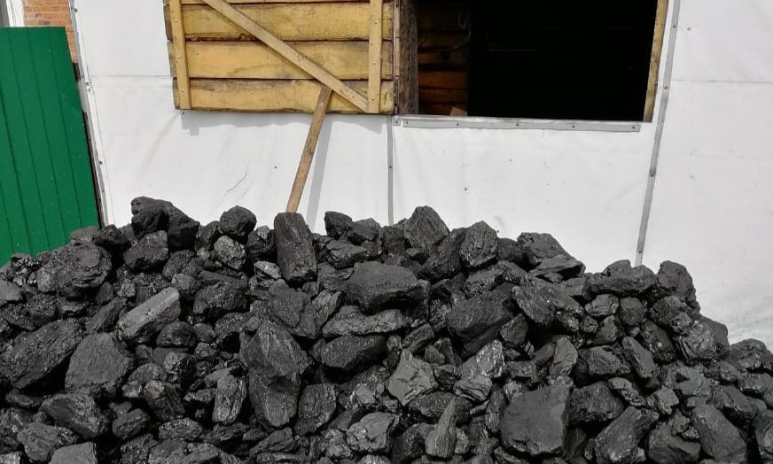 В Прокопьевске начали выдавать бесплатный пайковый уголь
