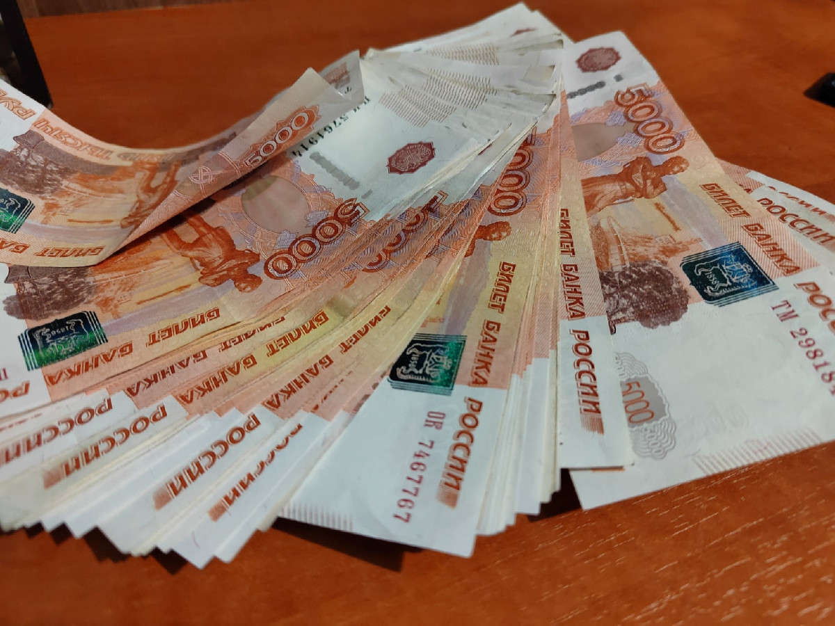 Желание заработать на бирже обошлось жительнице Кузбасса в 6,3 млн рублей