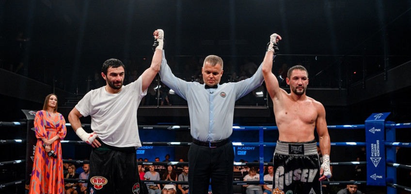 Спортсмен из Прокопьевска провёл бой в рамках вечера бокса от RCC Boxing Promotions