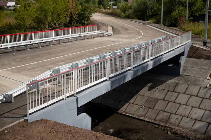 Новый мост в Спиченково остаётся закрытым