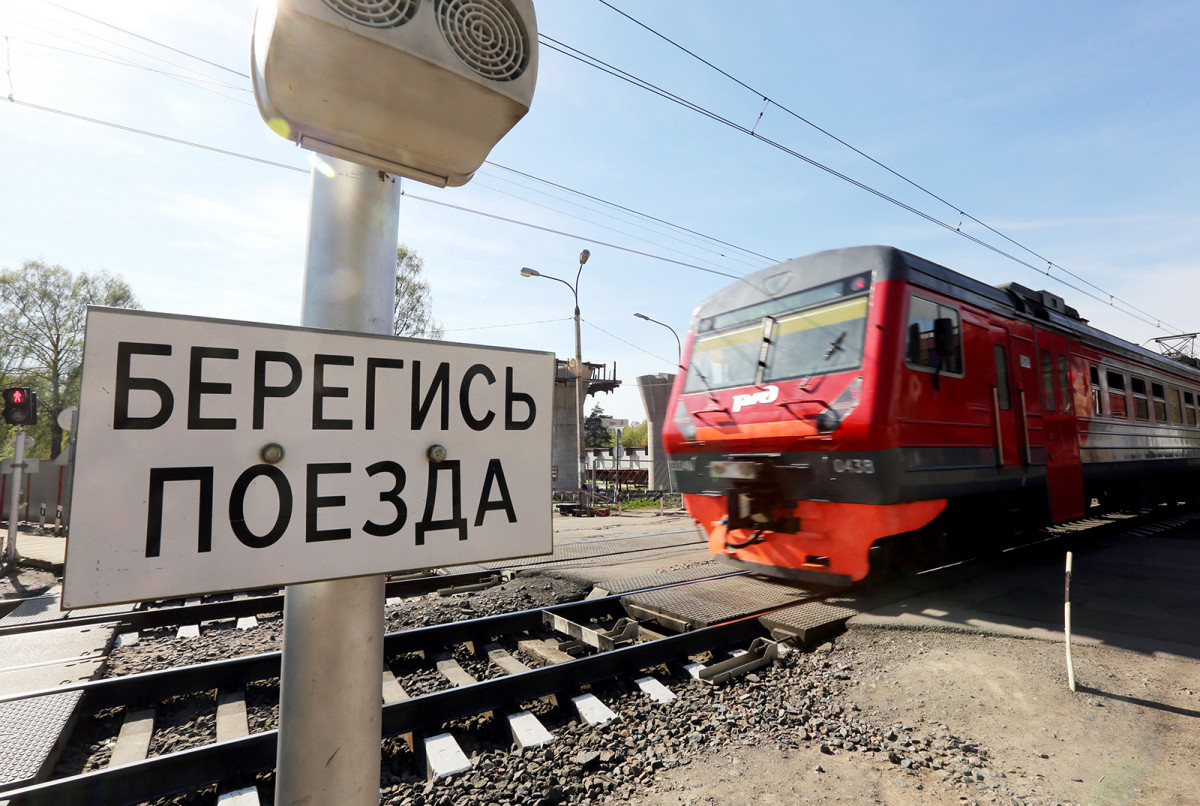 В Прокопьевске пассажирский поезд сбил женщину