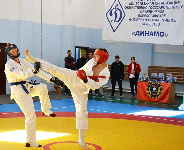 Рукопашники из Прокопьевска заняли первое общекомандное место на турнире в Барнауле
