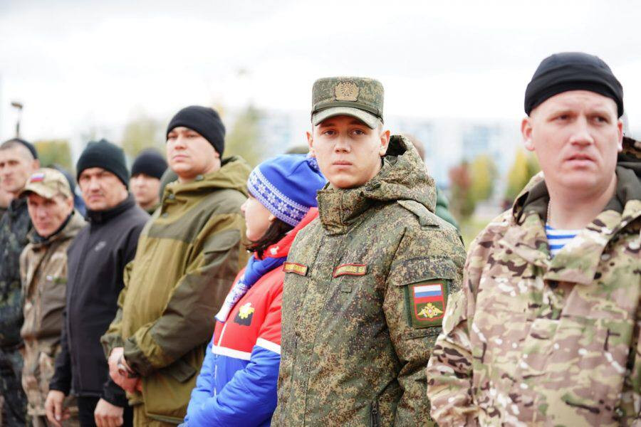 Кузбассовцы продолжаются отправляться в учебные военные центры