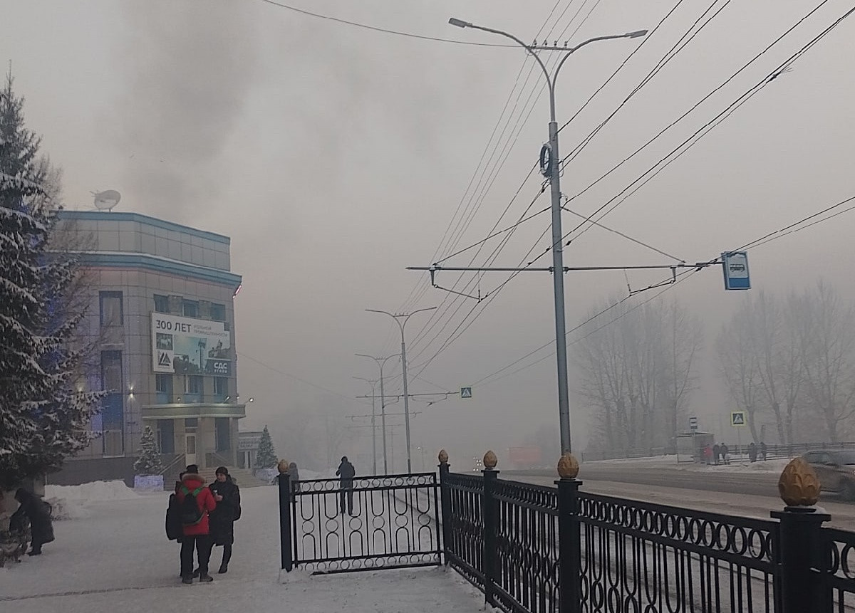 По версии властей причина смога в городах Кузбасса кроется в печном отоплении