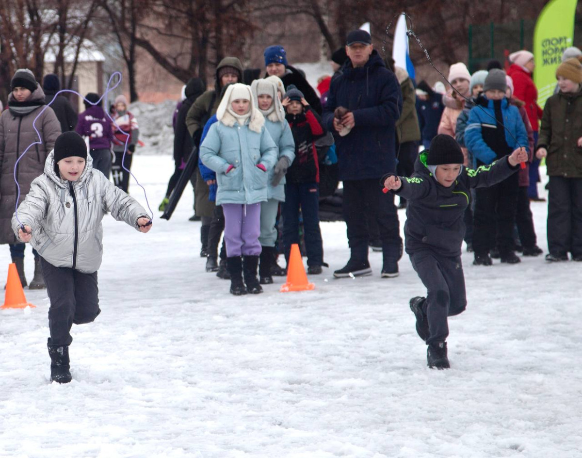 Под весеннюю капель в Прокопьевске отметили День зимних видов спорта