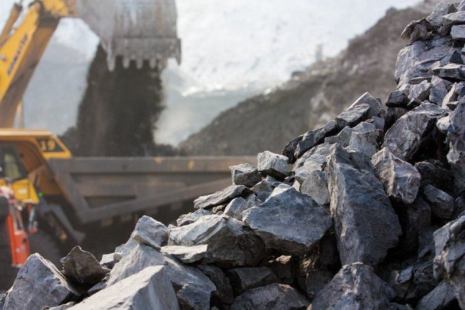 В Кузбассе продолжает снижаться добыча и отгрузка угля