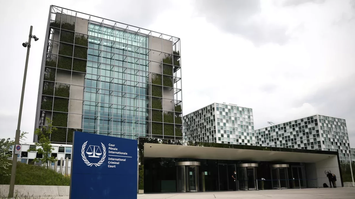 Международный уголовный суд (МУС) в Гааге выдал ордер на арест Владимира Путина
