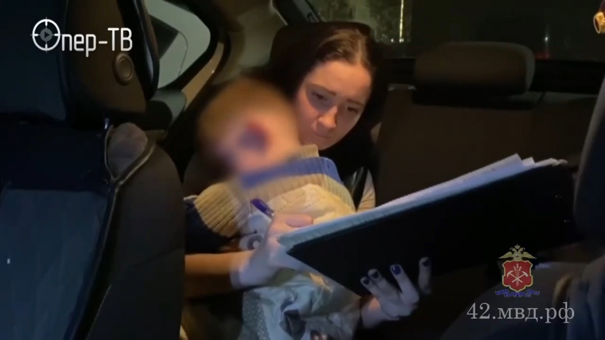Прокопьевская мамаша оставила в машине 5-летнего сына и отправилась в клуб