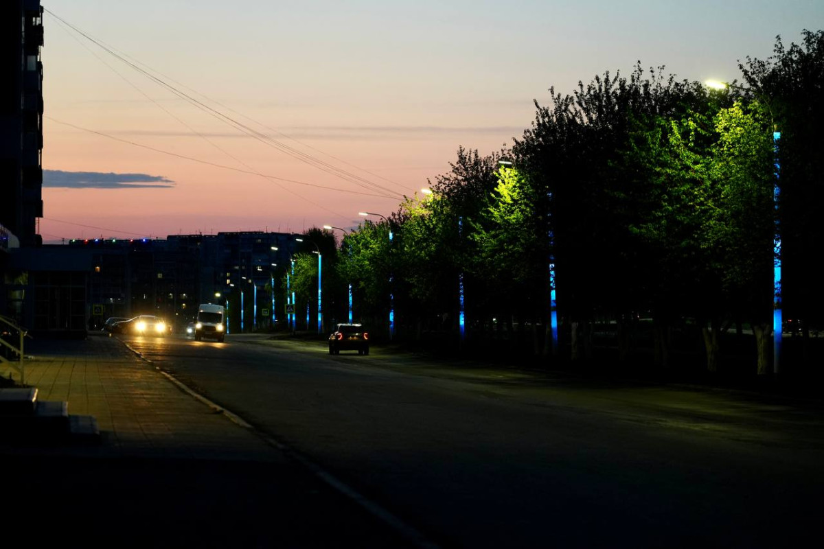 На проспекте Строителей появилась обновлённая линия уличного освещения 