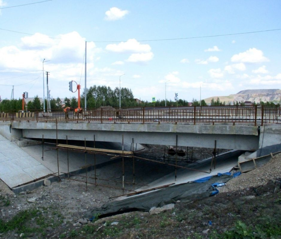 В Прокопьевском округе ремонтируют мост, соединяющей населённые пункты Карагайлу, Трудармейский и Михайловку