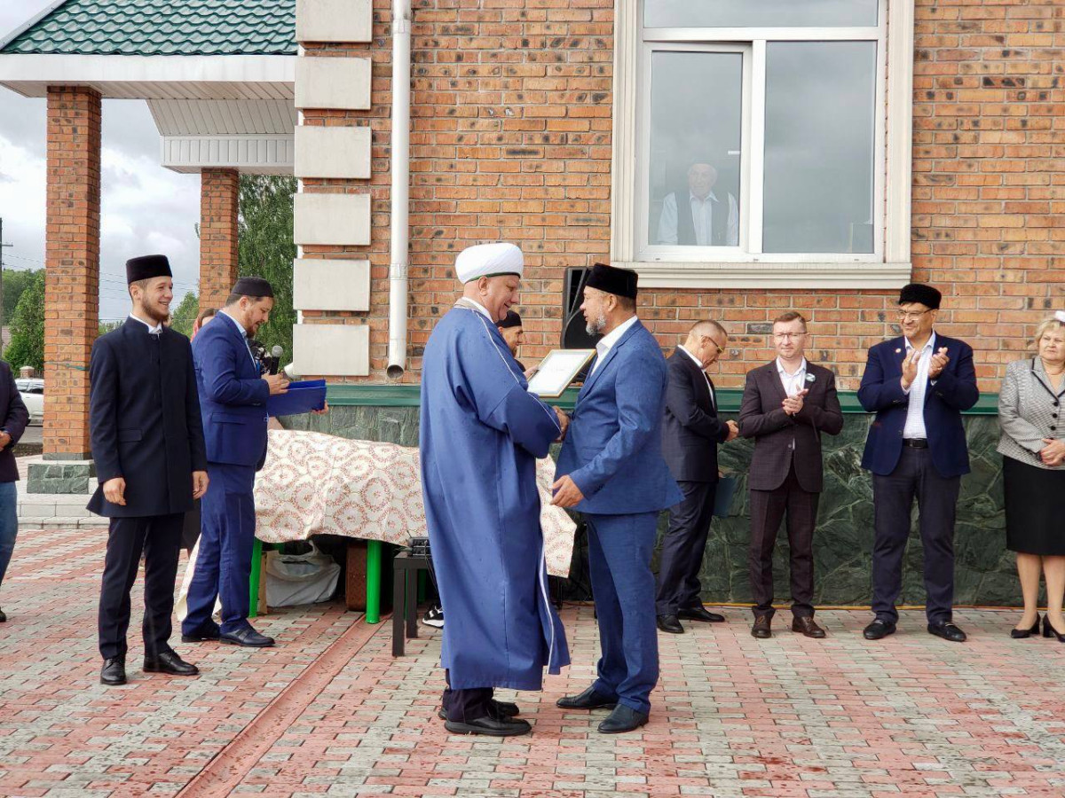 В Прокопьевске открыли мечеть, которую строили около пяти лет
