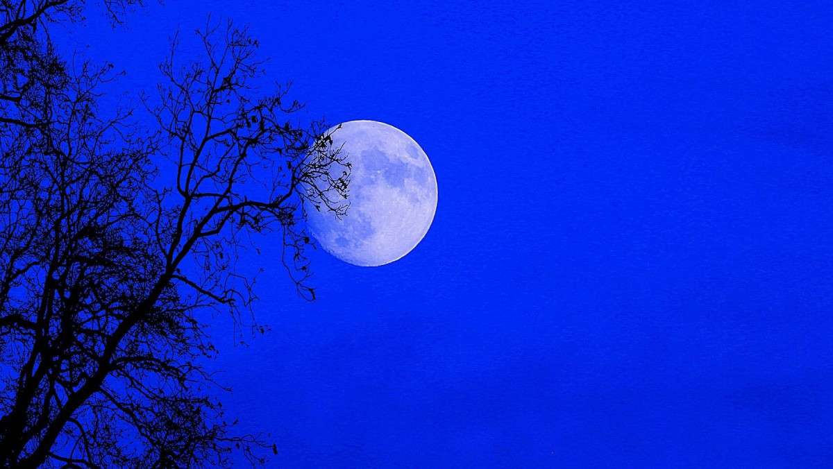 Кузбассовцев ждёт ещё более красивая луна