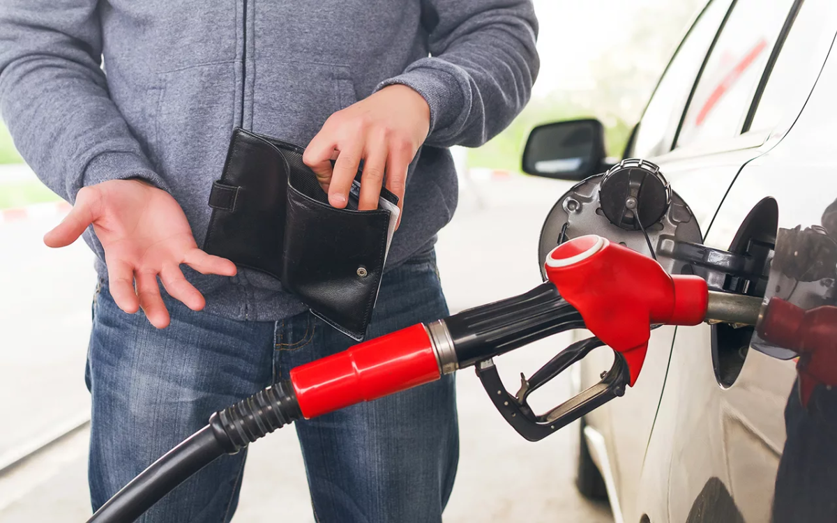 ФАС возбудила несколько дел по факту завышения цен на топливо