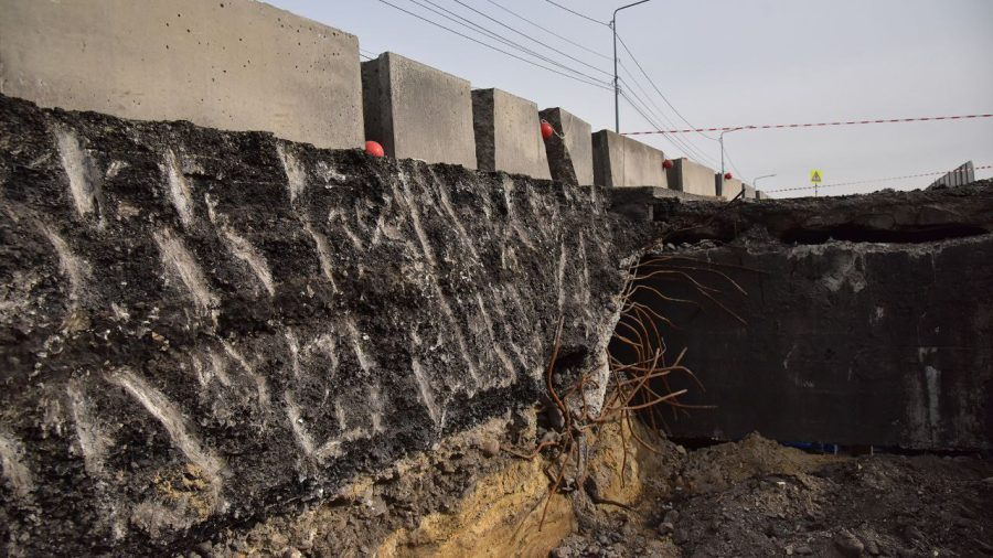 В Кузбассе обнаружен участок дороги с толщиной асфальтового покрытия больше метра