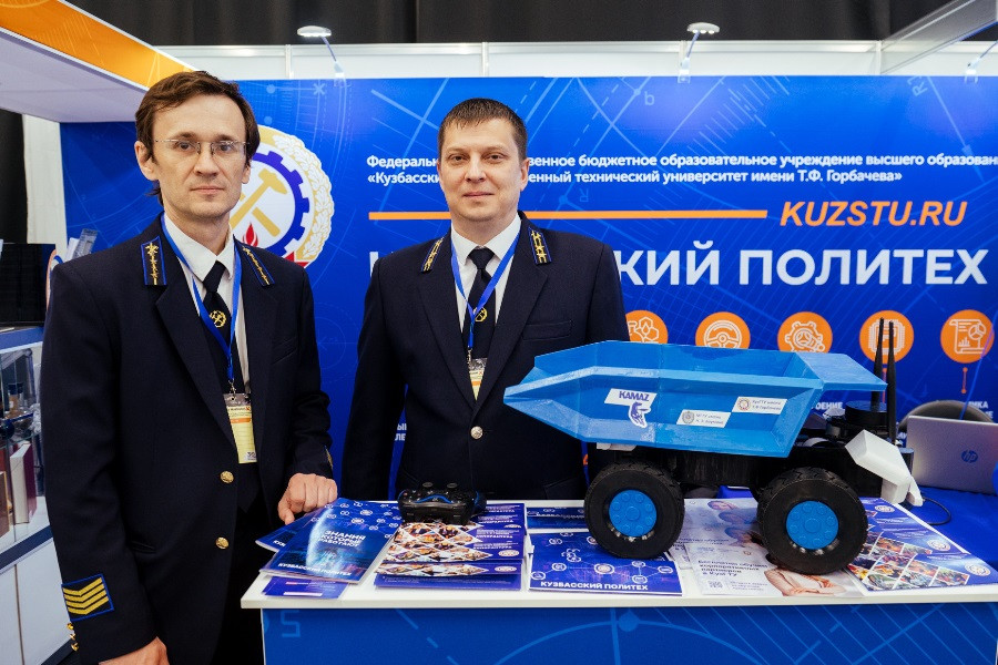КАМАЗ совместно с КузГТУ продолжает разработку беспилотного самосвала