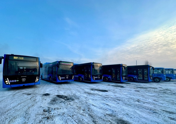 На городские маршруты скоро выйдут новые автобусы, при этом нехватка водителей сохраняется