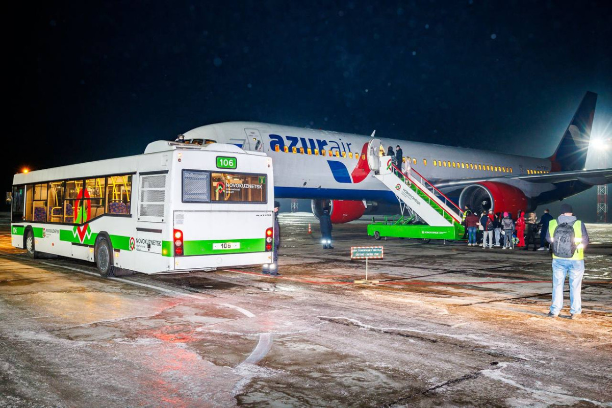 В аэропорту Новокузнецка приземлился первый чартерный рейс из Таиланда
