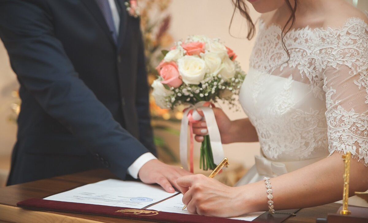 В первый месяц года семьи в Кузбассе сыграли более 700 свадеб