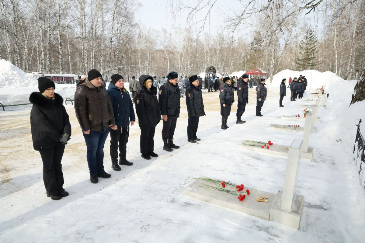 В Прокопьевске почтили память погибших в Чечне бойцов ОМОН