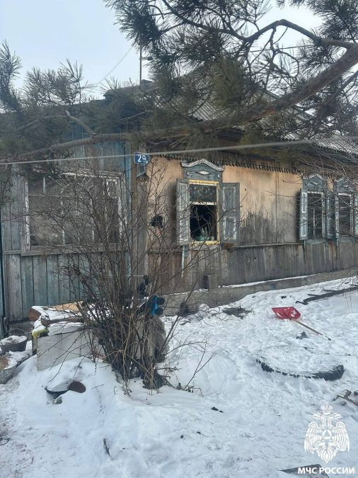 В Кузбассе трое детей погибли в горящем доме