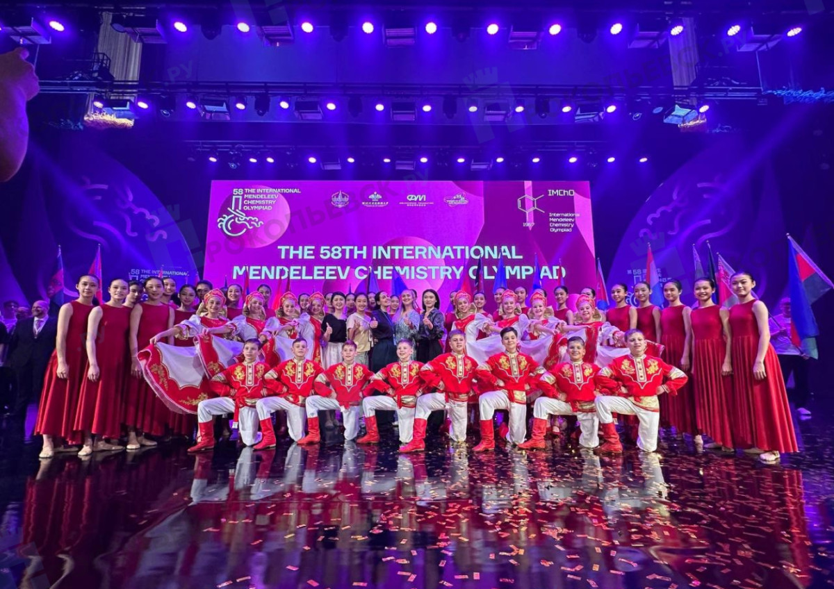 "Сибирский каблучок" из Прокопьевска открыл Менделеевскую олимпиаду в Китае