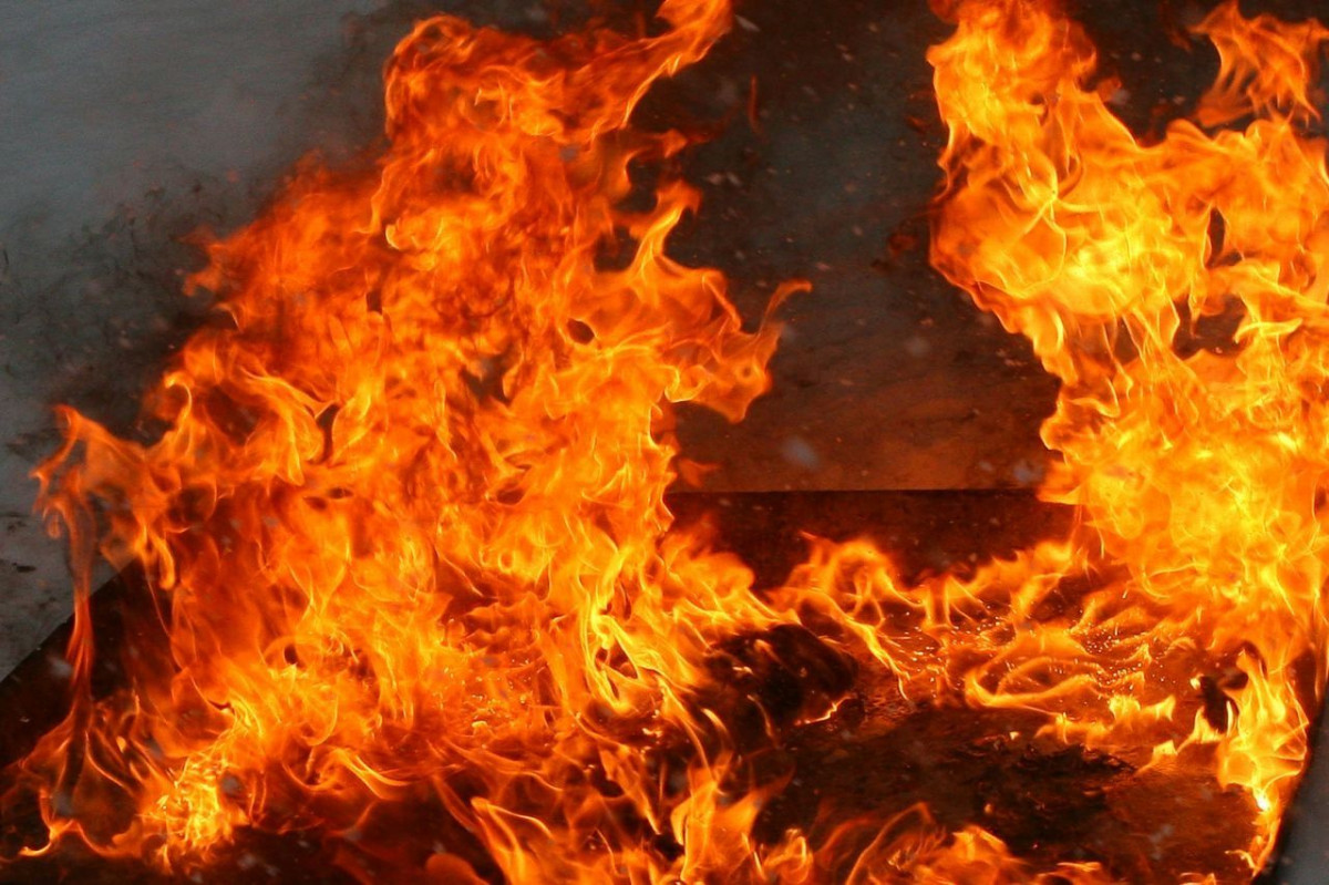 В Прокопьевске ночью сгорел автомобиль
