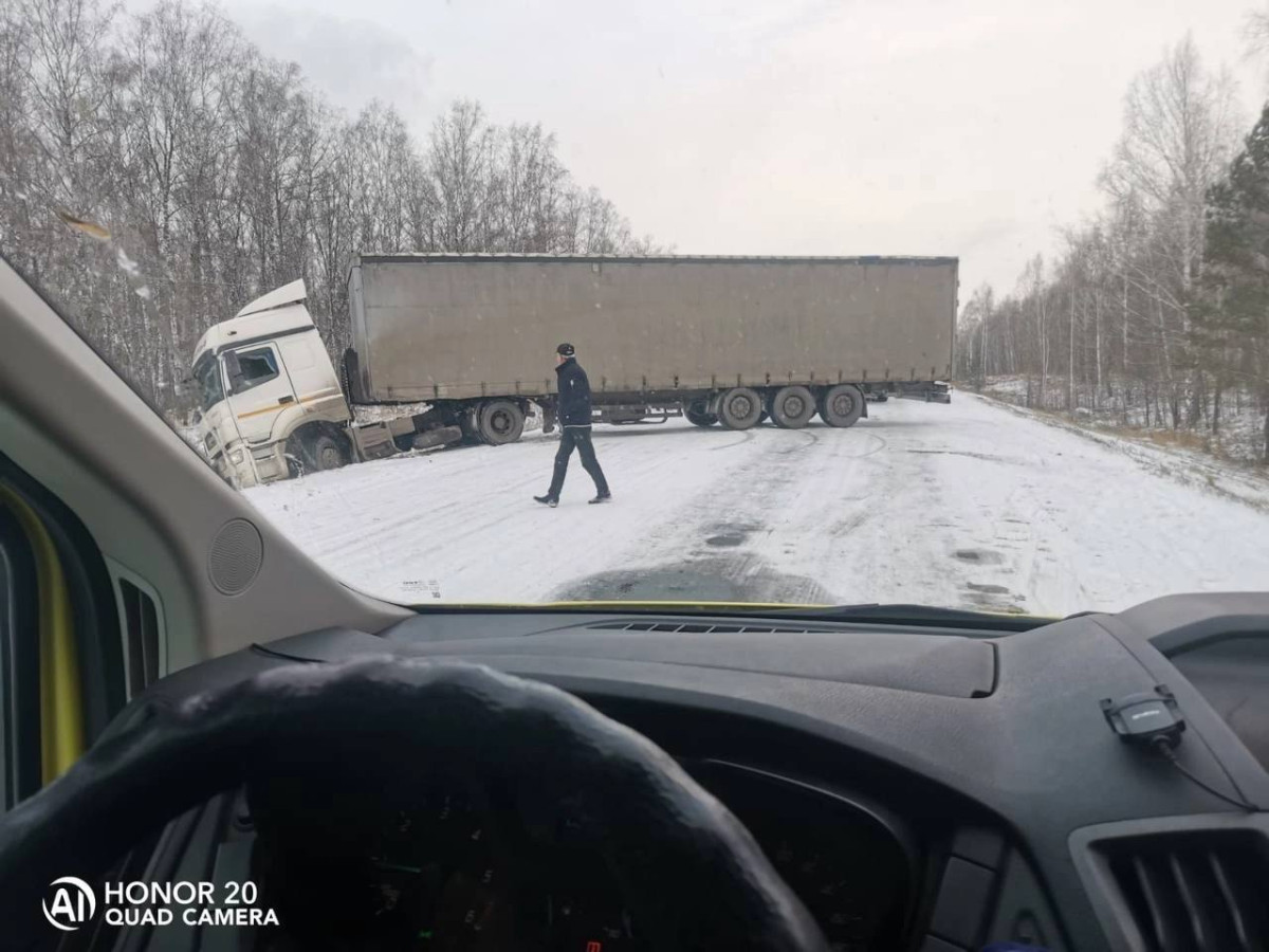 Массовое ДТП произошло на трассе в Топкинском округе