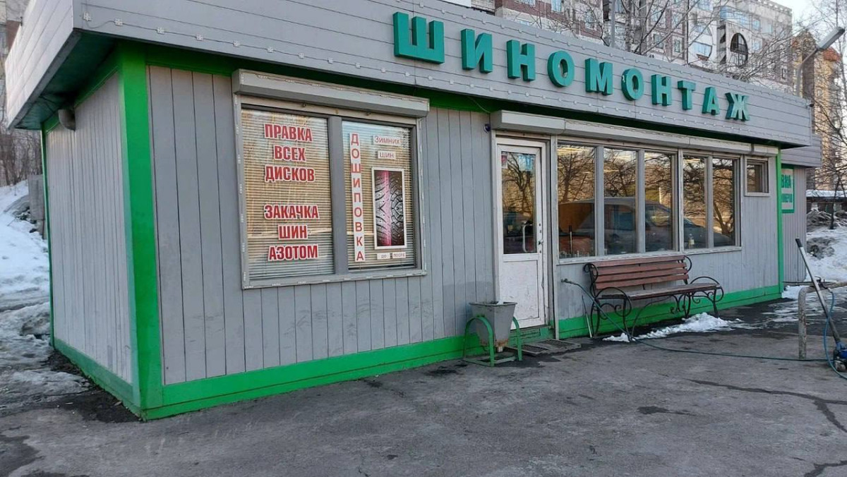 В Кузбассе произошло убийство на шиномонтажке В Кузбассе произошло убийство на шиномонтажке