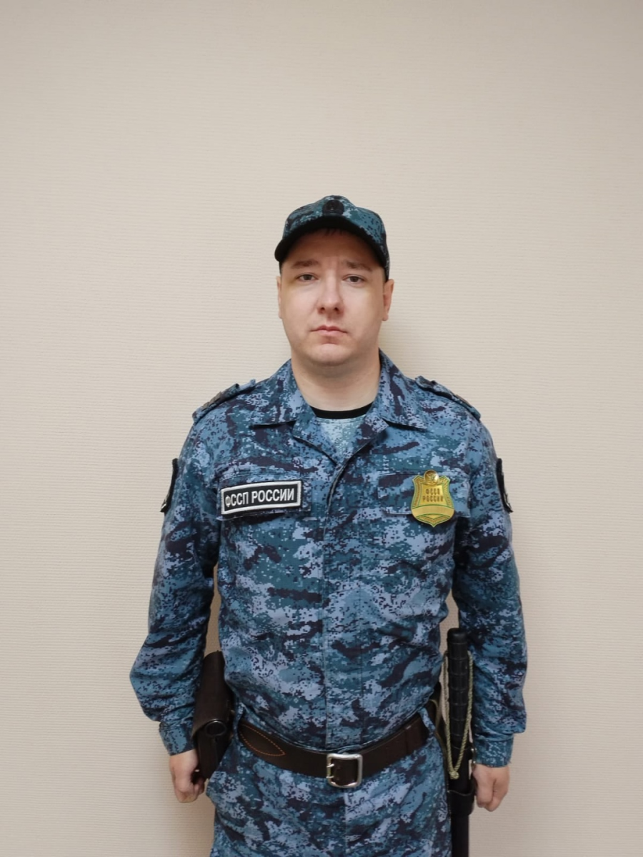 Судебный пристав оказал экстренную помощь посудимому с эпилепсией 