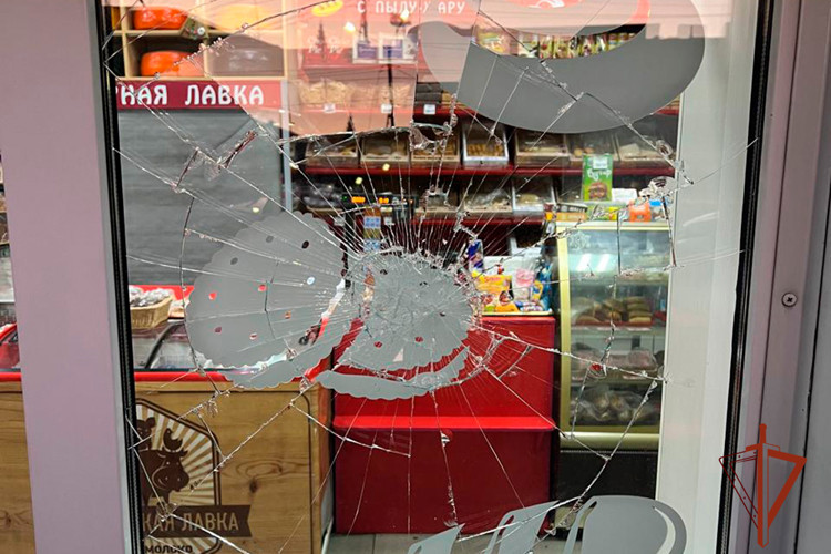 Прокопчанин из-за своей неаккуратности и вспыльчивости разгромил магазин Прокопчанин из-за своей неаккуратности и вспыльчивости разгромил магазин