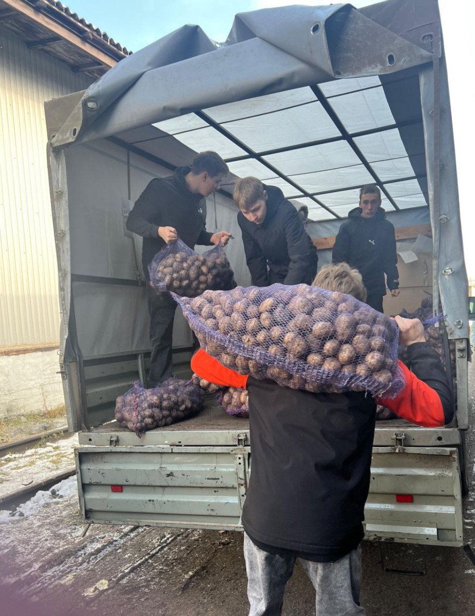 Прокопчанам доставляют по 80 килограммов овощей Прокопчанам доставляют по 80 килограммов овощей