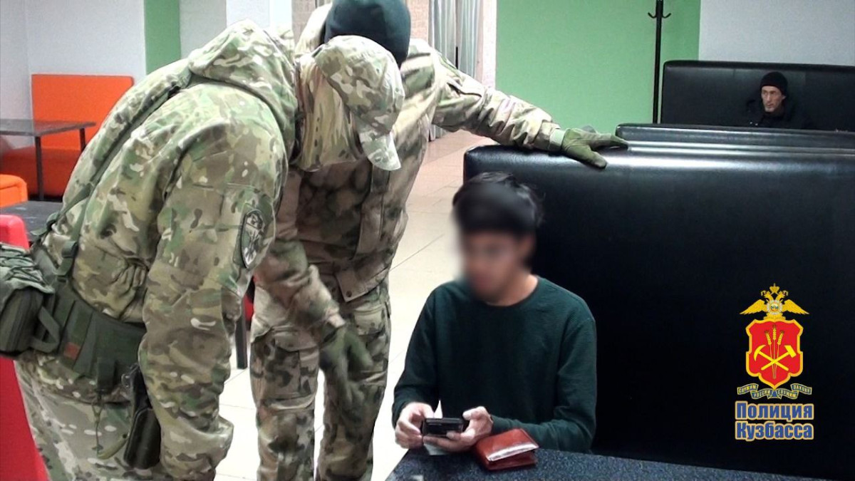 В Прокопьевске предпринимательница заплатит 800 тысяч рублей штрафа за трудоустройство нелегала-иностранца В Прокопьевске предпринимательница заплатит 800 тысяч рублей штрафа за трудоустройство нелегала-иностранца