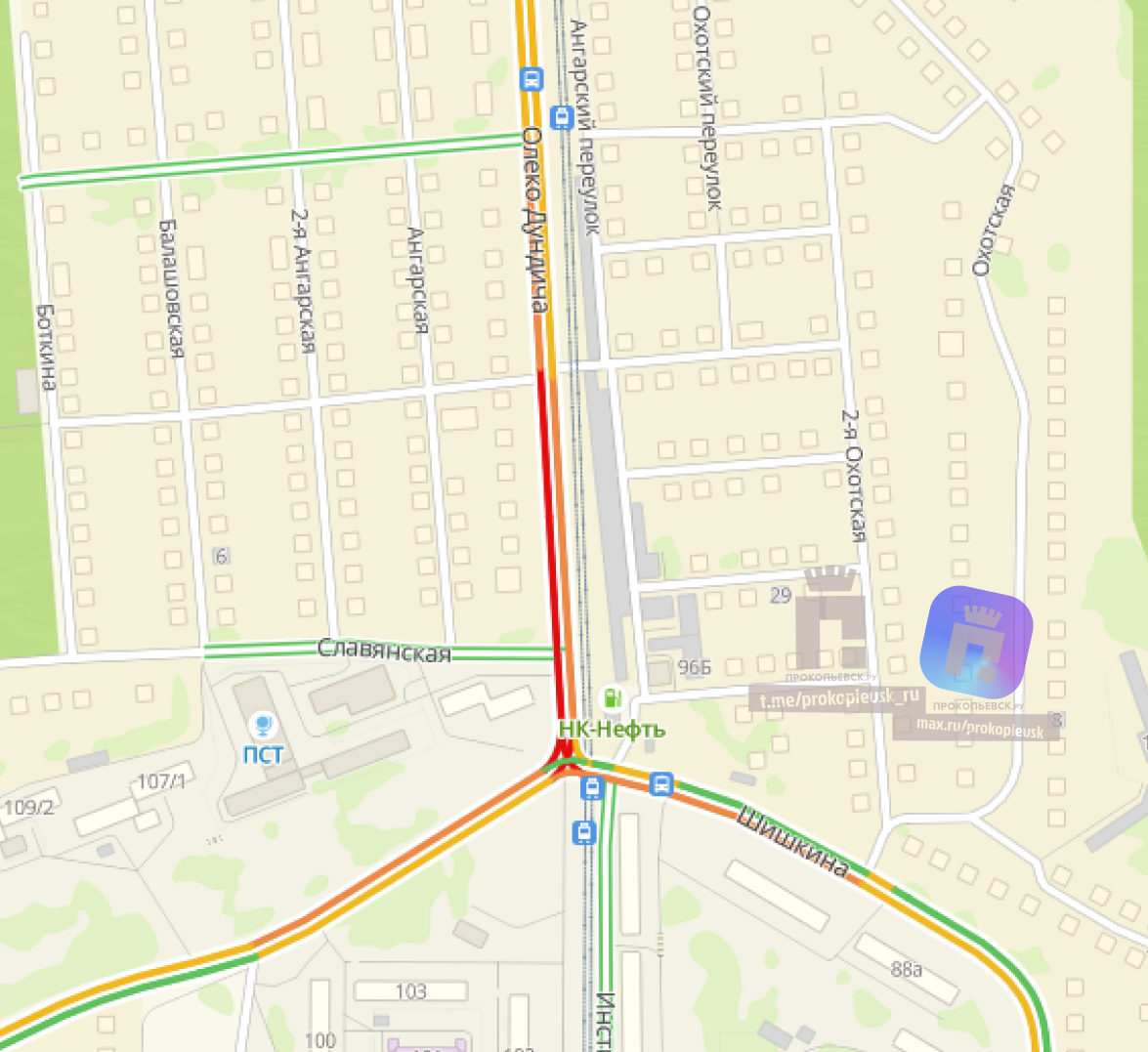Из-за сильного снегопада Прокопьевск сковали девятибалльные пробки Из-за сильного снегопада Прокопьевск сковали девятибалльные пробки
