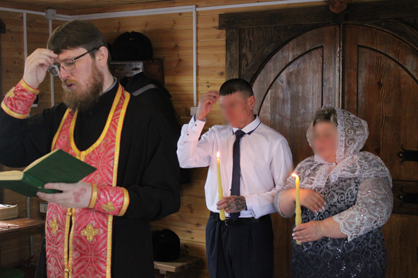 В исправительных колониях Кузбасса в 2025 году сыграли более 100 свадеб В исправительных колониях Кузбасса в 2025 году сыграли более 100 свадеб